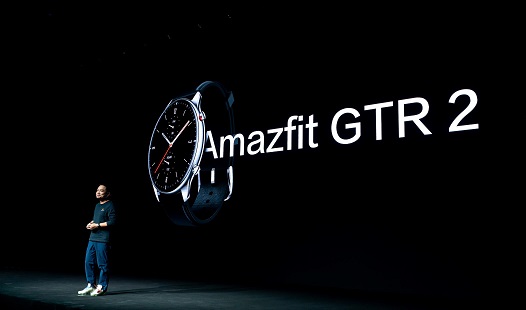 在血氧测量的赛道上，华米科技 Amazfit GTR 2已然领先Apple Watch